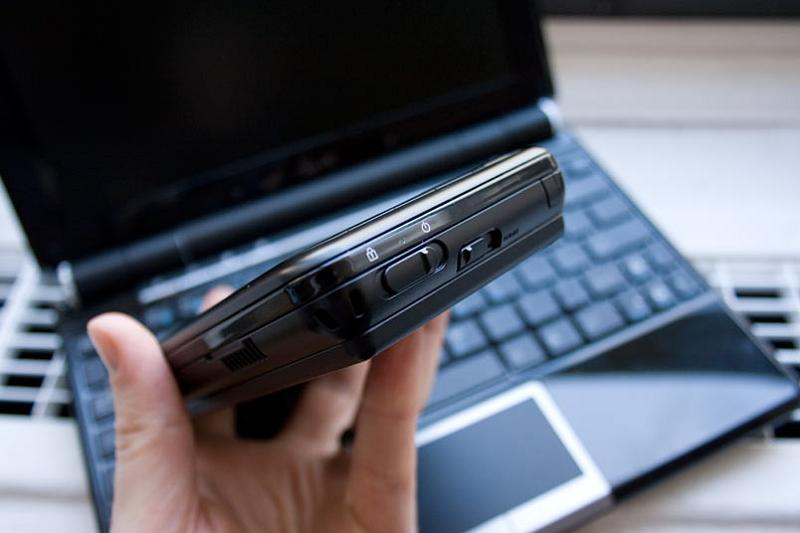 Illustration for article titled Viliv S5 Lightning Review (Netbook, Meet MID)